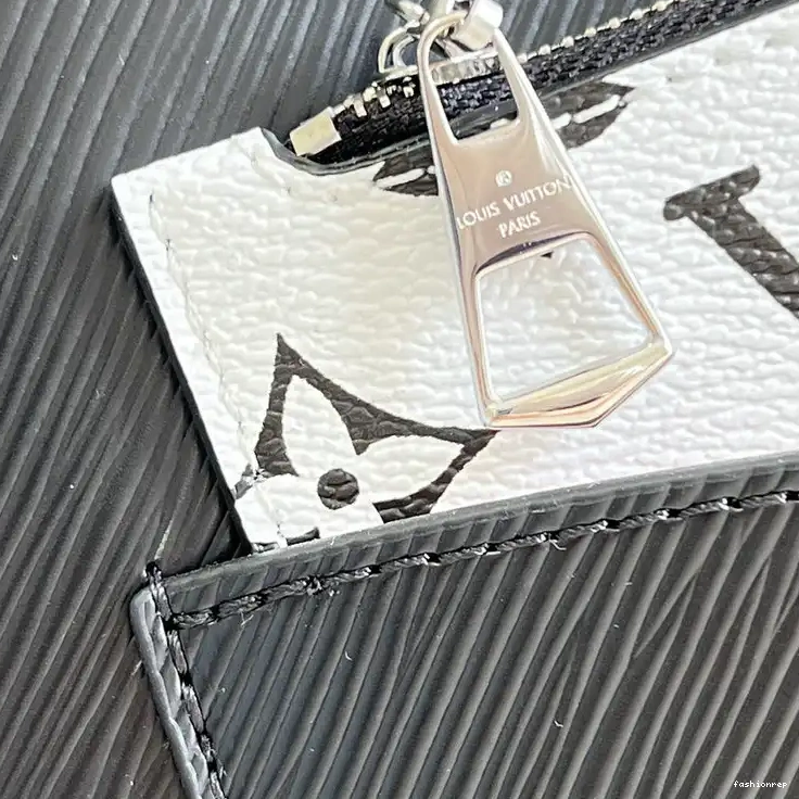 Fashionrepsfam ru 2206YA0048 LV Bag 0814